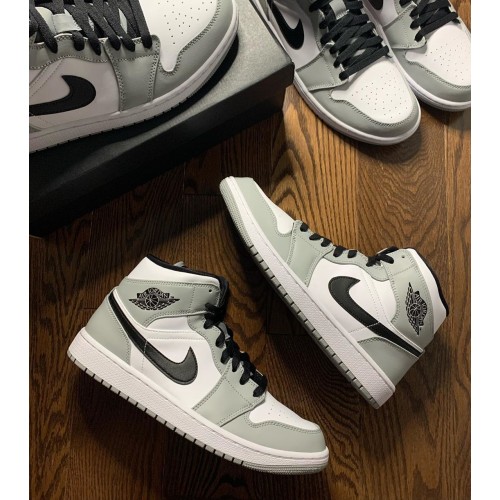 Air Jordan 1 Mid "Light Smoke Grey" Světle kouřově šedá/černo-bílá 554724 092 Pánské/WoPánské AJ1 Jordan Tenisky